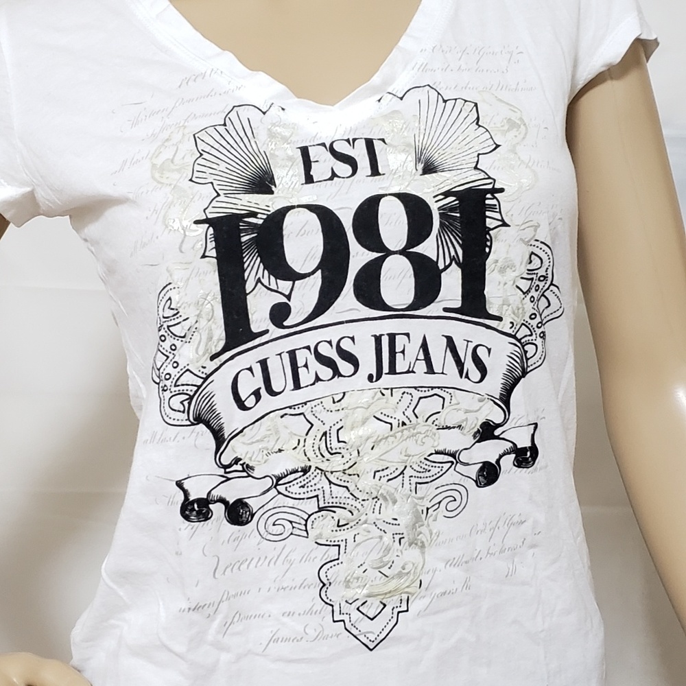 GUESS V-Neck Tee - Picture 3 of 5